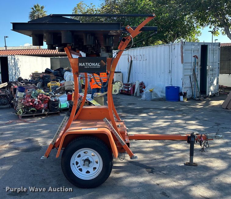 image for item DW1253 2020 National Signal arrow board trailer