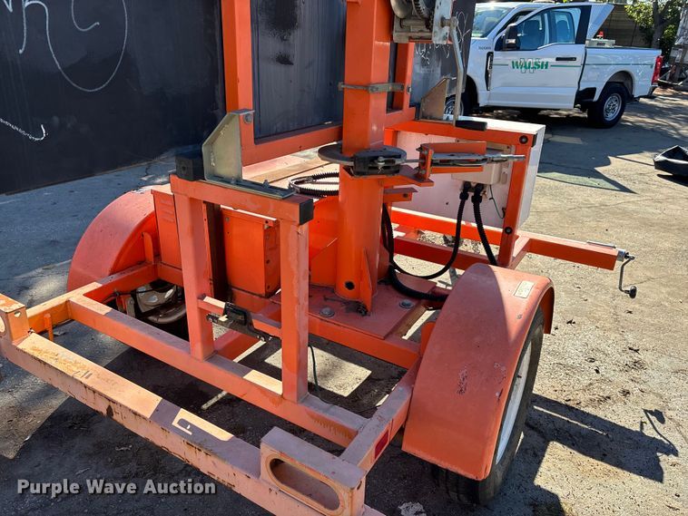 image for item DW1254 2014 Wanco DS-A1-30 message board trailer