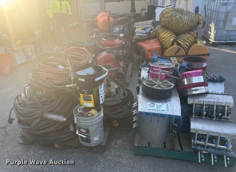 image for item DW1262 Concrete equipment