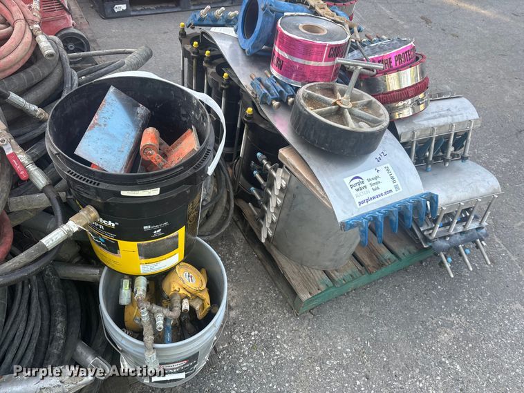 image for item DW1262 Concrete equipment