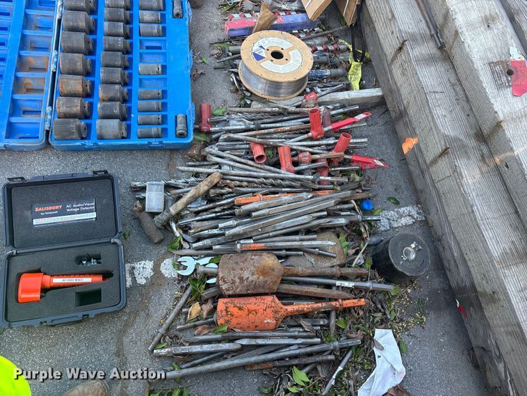 image for item DW1265 Tools