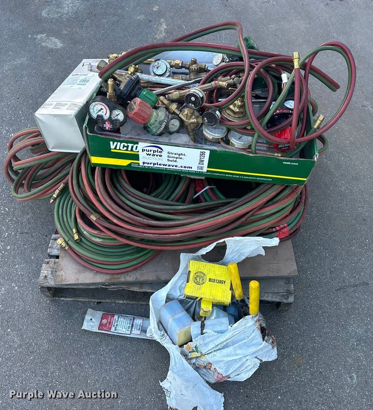 image for item DW1266 Welding supplies