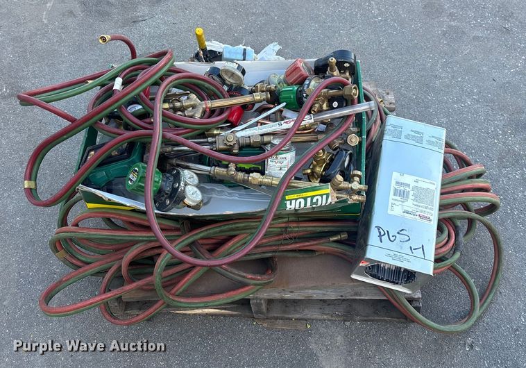 image for item DW1266 Welding supplies