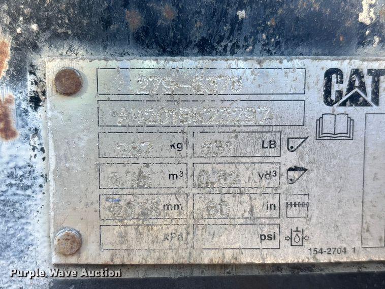 image for item DW1273 Caterpillar skid steer bucket