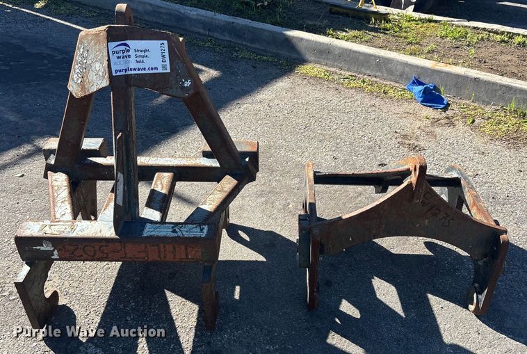 image for item DW1275 (2) forklift quick attaches