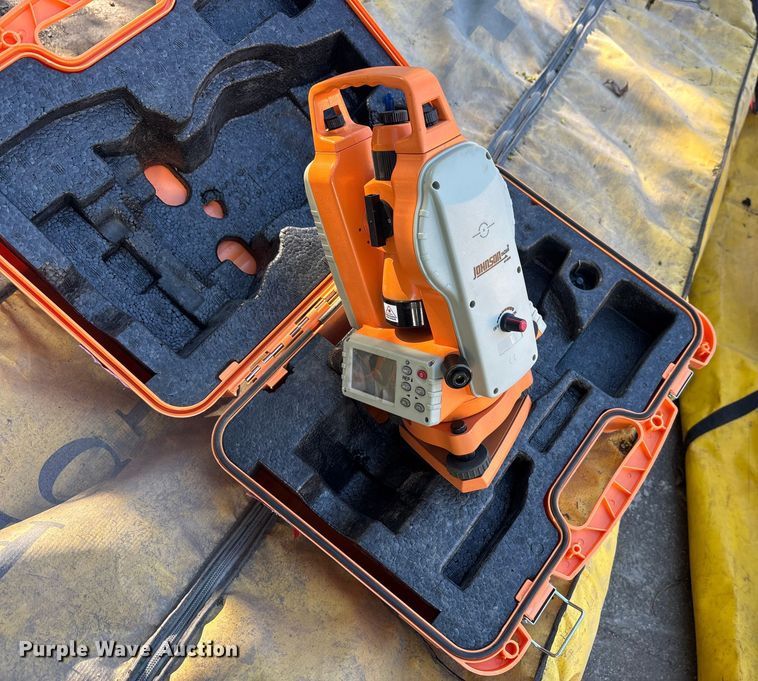 image for item DW1277 Surveying equipment