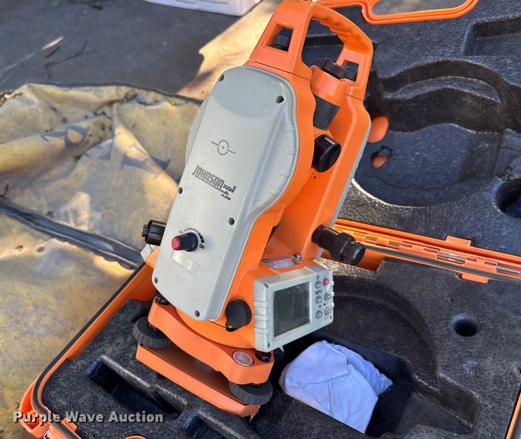 image for item DW1277 Surveying equipment