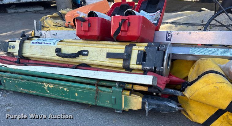 image for item DW1277 Surveying equipment