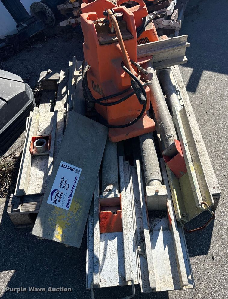 image for item DW1278 Shoring equipment