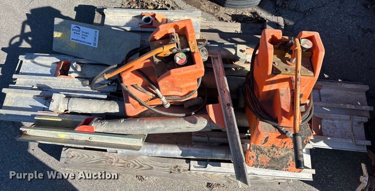 image for item DW1278 Shoring equipment