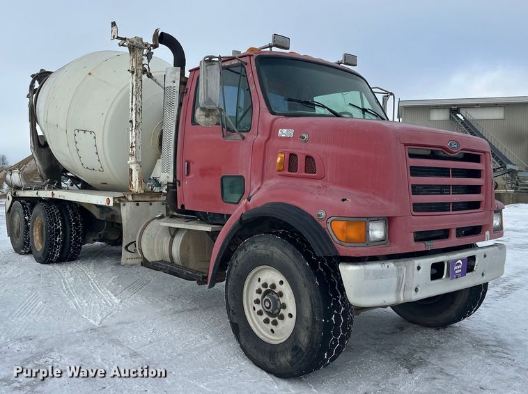image for item DW4391 1998 Ford LT9501 ready mix truck