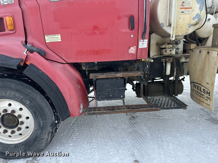 image for item DW4391 1998 Ford LT9501 ready mix truck