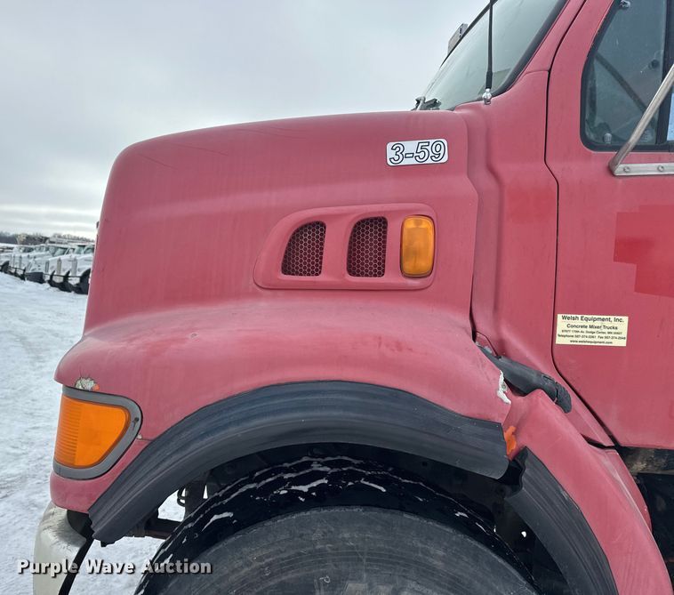 image for item DW4391 1998 Ford LT9501 ready mix truck