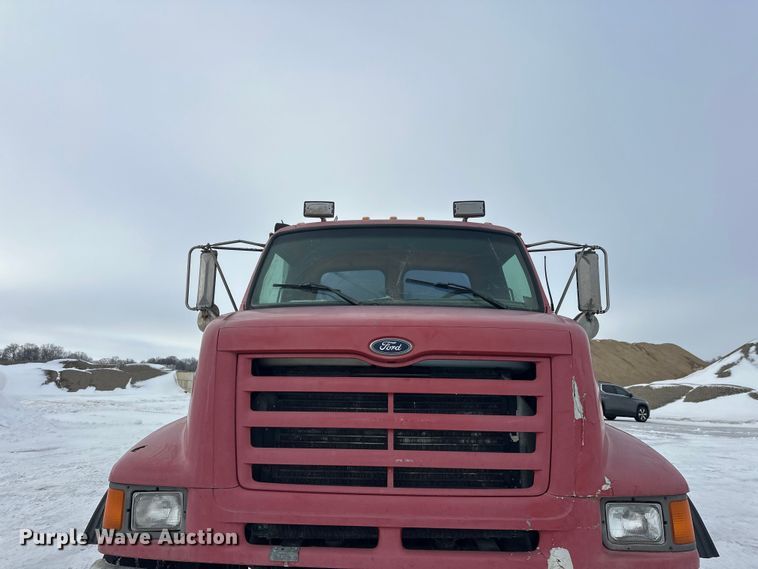 image for item DW4391 1998 Ford LT9501 ready mix truck