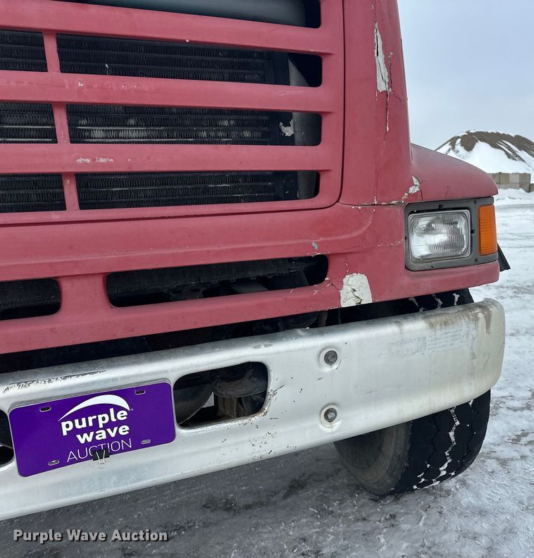 image for item DW4391 1998 Ford LT9501 ready mix truck