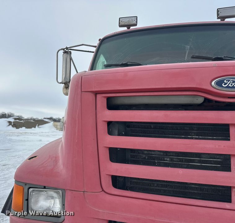 image for item DW4391 1998 Ford LT9501 ready mix truck