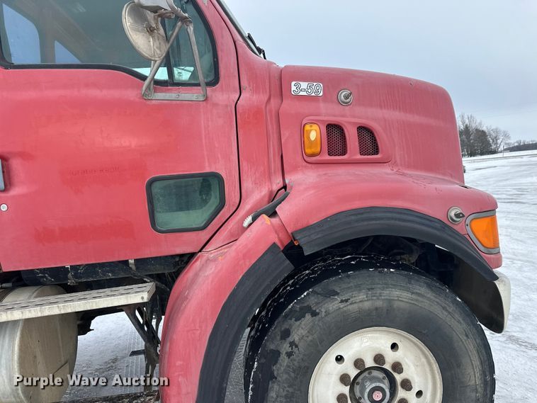 image for item DW4391 1998 Ford LT9501 ready mix truck