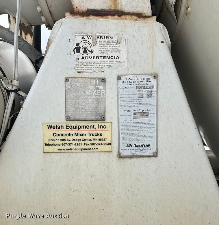 image for item DW4391 1998 Ford LT9501 ready mix truck