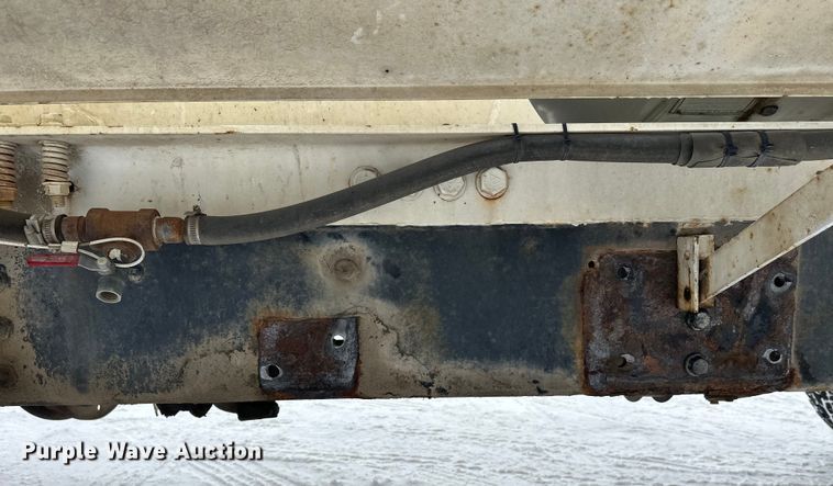 image for item DW4391 1998 Ford LT9501 ready mix truck