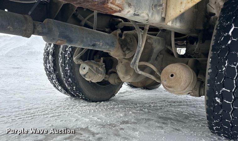 image for item DW4391 1998 Ford LT9501 ready mix truck