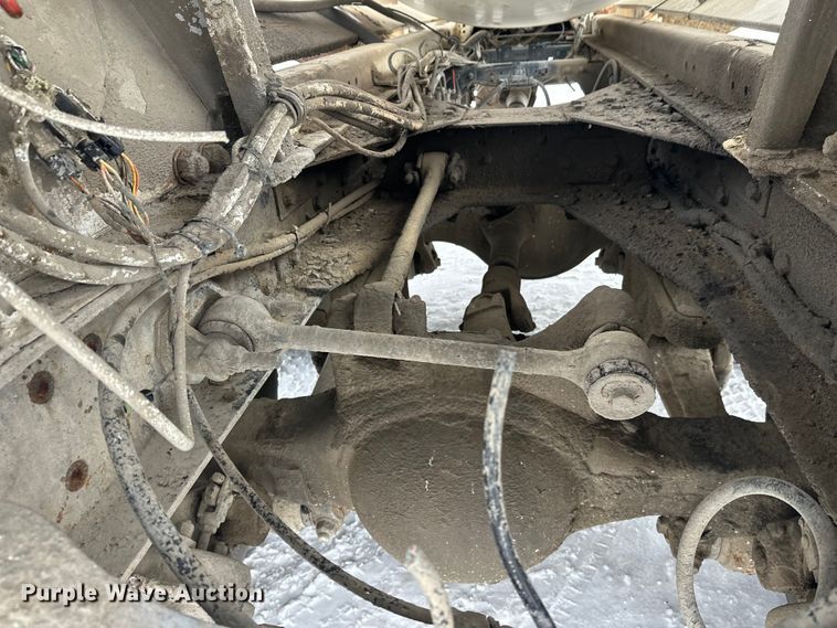 image for item DW4391 1998 Ford LT9501 ready mix truck