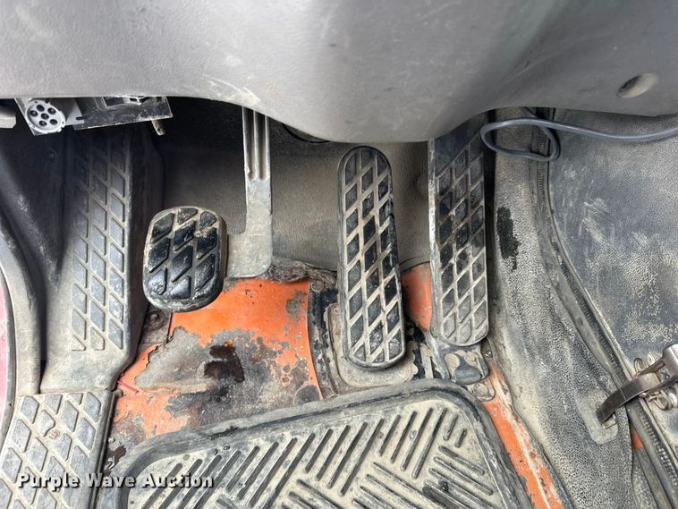 image for item DW4391 1998 Ford LT9501 ready mix truck