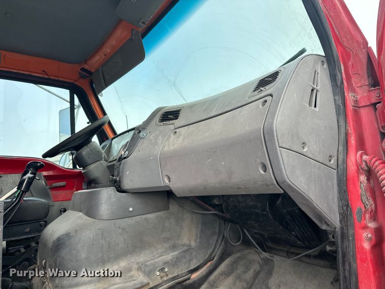 image for item DW4391 1998 Ford LT9501 ready mix truck