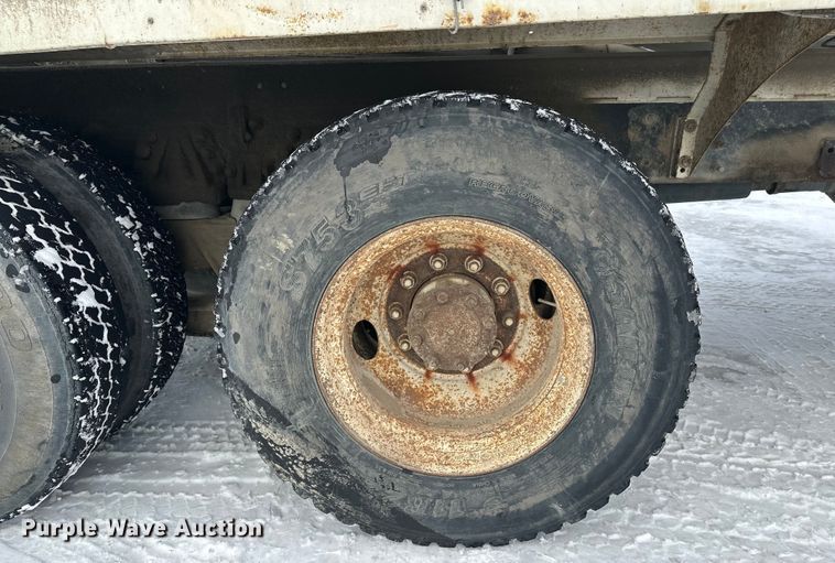 image for item DW4391 1998 Ford LT9501 ready mix truck