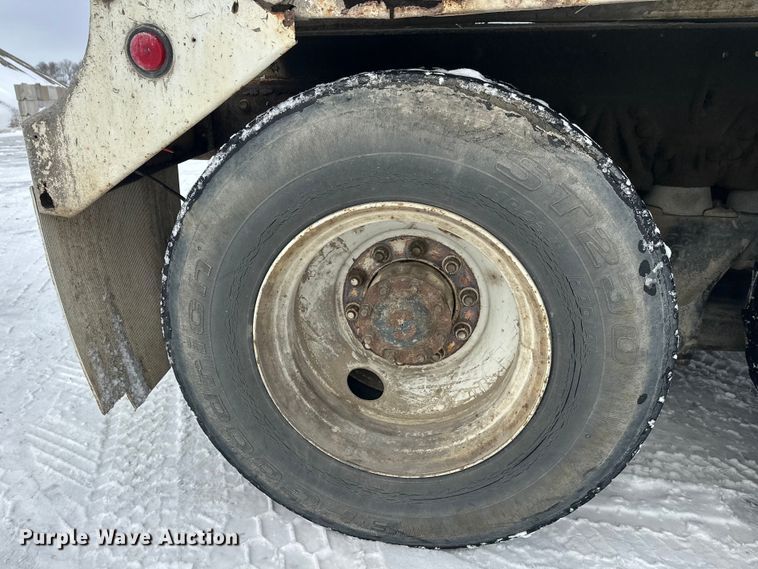 image for item DW4391 1998 Ford LT9501 ready mix truck