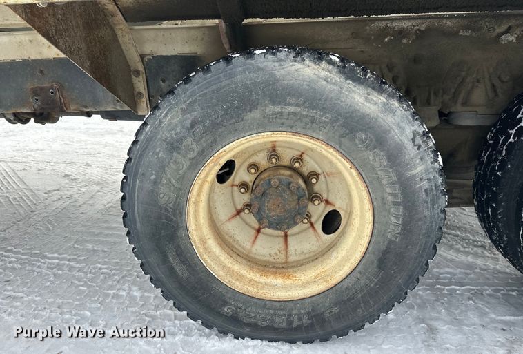 image for item DW4391 1998 Ford LT9501 ready mix truck