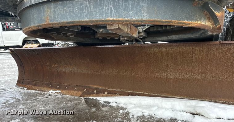 image for item DW4393 2008 John Deere 772D motor grader