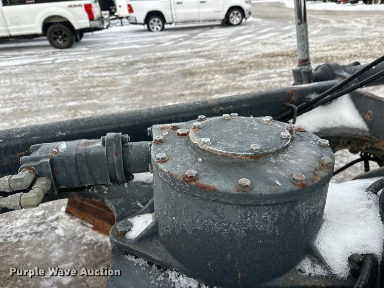 image for item DW4393 2008 John Deere 772D motor grader