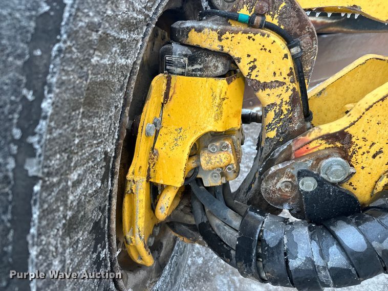 image for item DW4393 2008 John Deere 772D motor grader