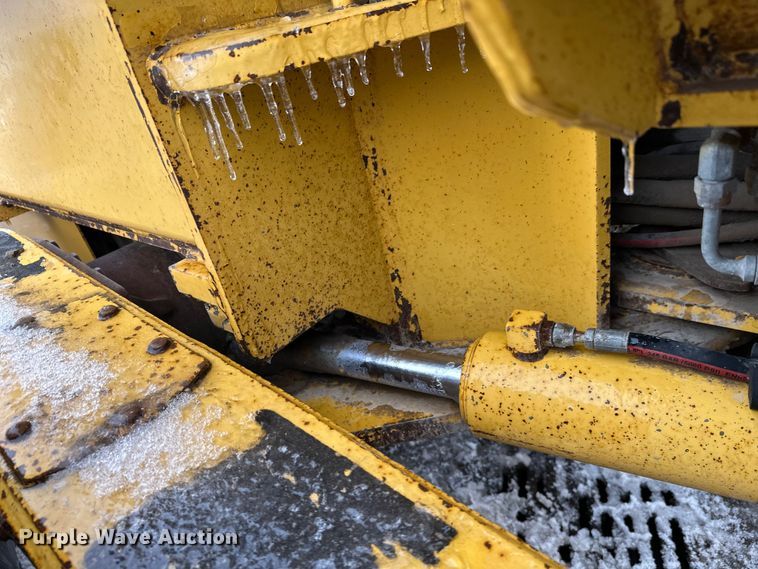 image for item DW4393 2008 John Deere 772D motor grader