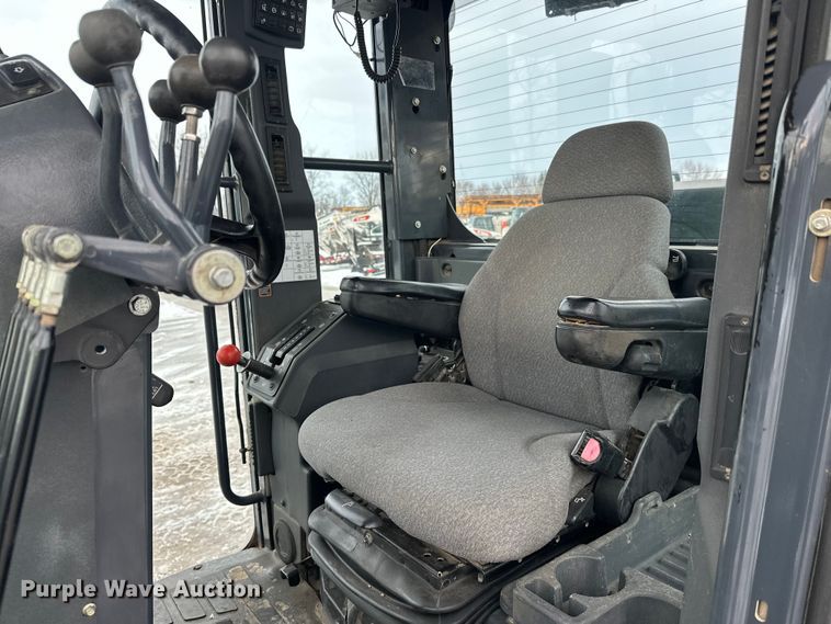 image for item DW4393 2008 John Deere 772D motor grader