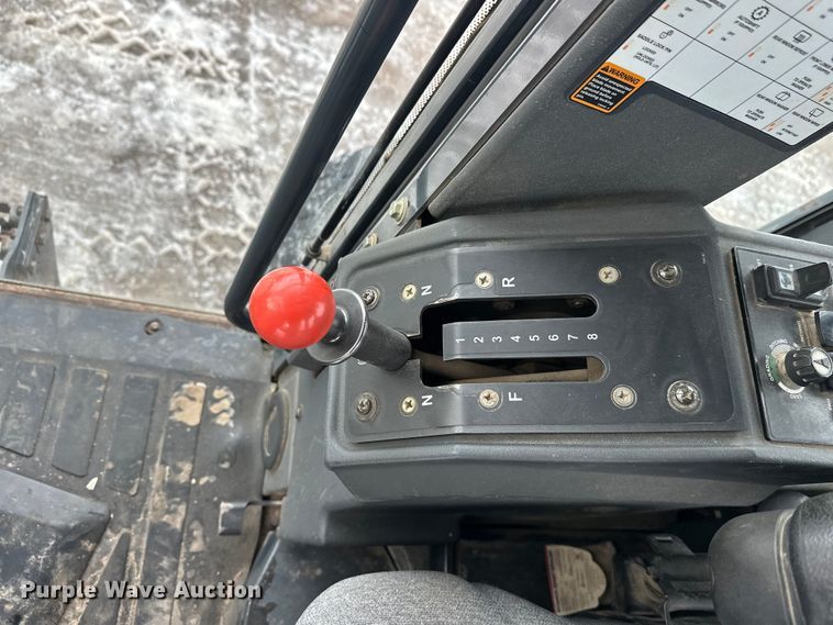 image for item DW4393 2008 John Deere 772D motor grader