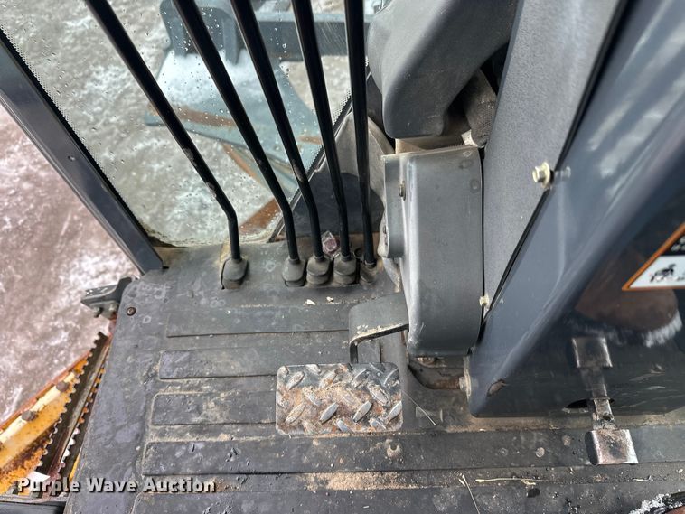 image for item DW4393 2008 John Deere 772D motor grader