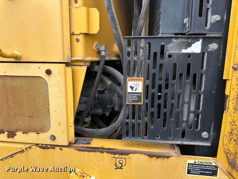 image for item DW4393 2008 John Deere 772D motor grader