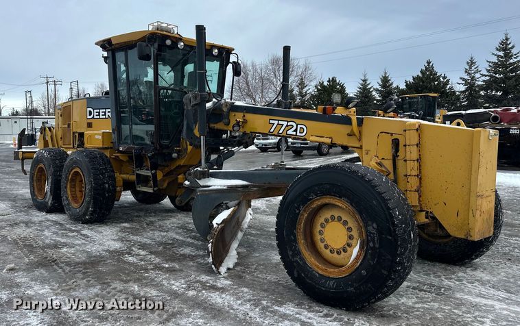 image for item DW4394 2007 John Deere 772D motor grader