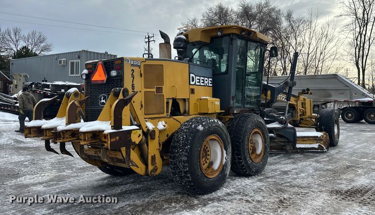 image for item DW4394 2007 John Deere 772D motor grader