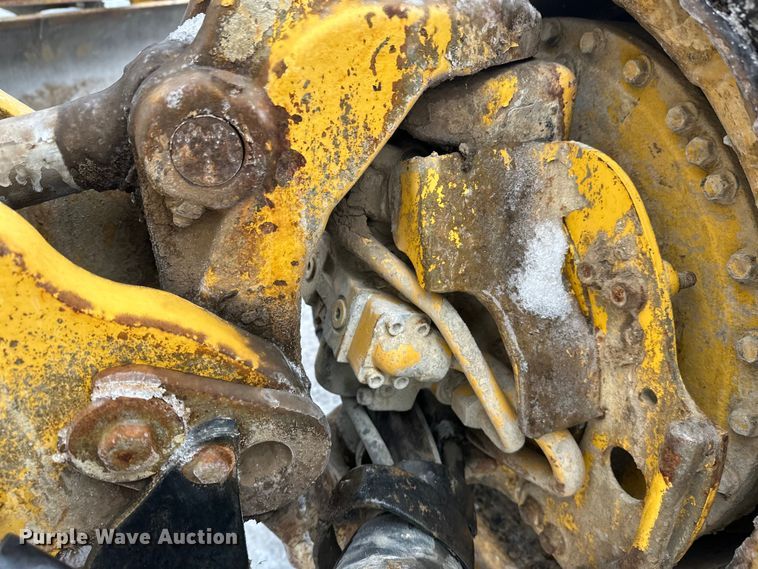 image for item DW4394 2007 John Deere 772D motor grader