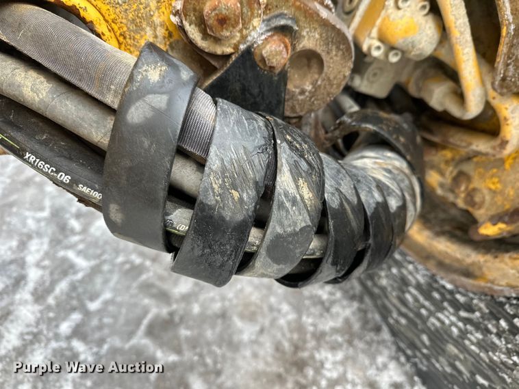 image for item DW4394 2007 John Deere 772D motor grader