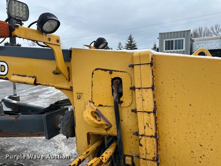 image for item DW4394 2007 John Deere 772D motor grader