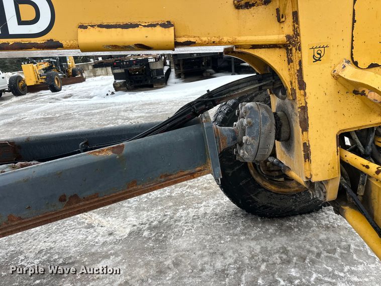 image for item DW4394 2007 John Deere 772D motor grader