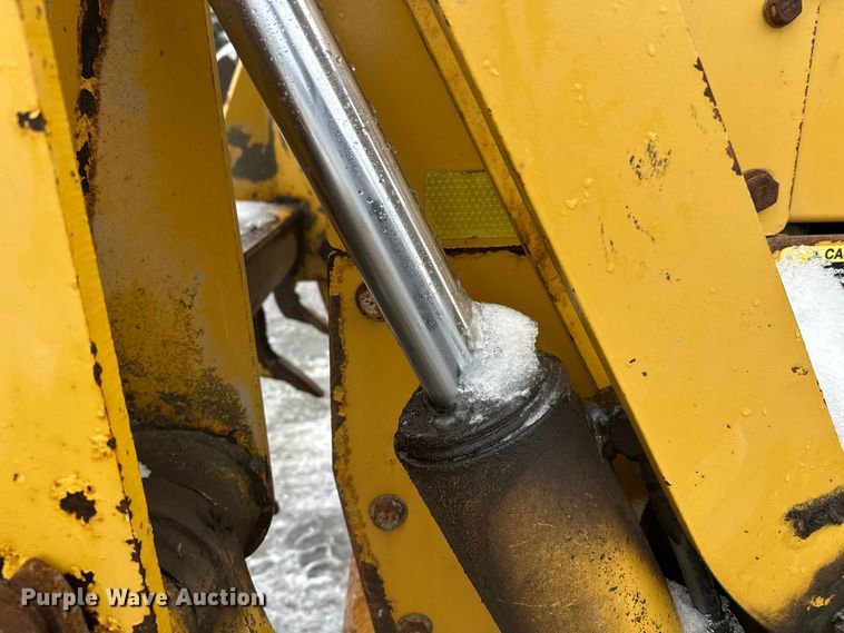 image for item DW4394 2007 John Deere 772D motor grader