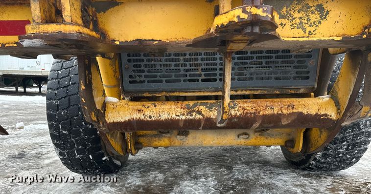 image for item DW4394 2007 John Deere 772D motor grader