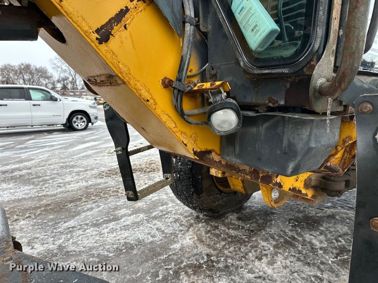 image for item DW4394 2007 John Deere 772D motor grader