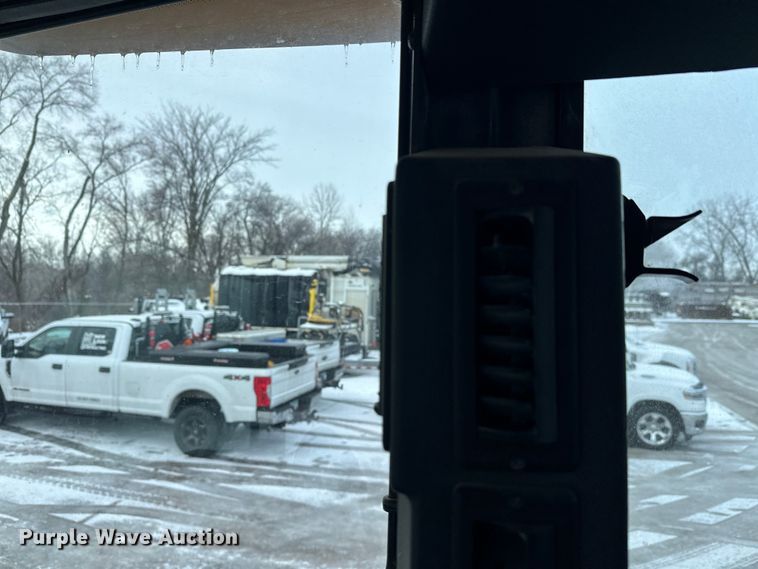 image for item DW4394 2007 John Deere 772D motor grader