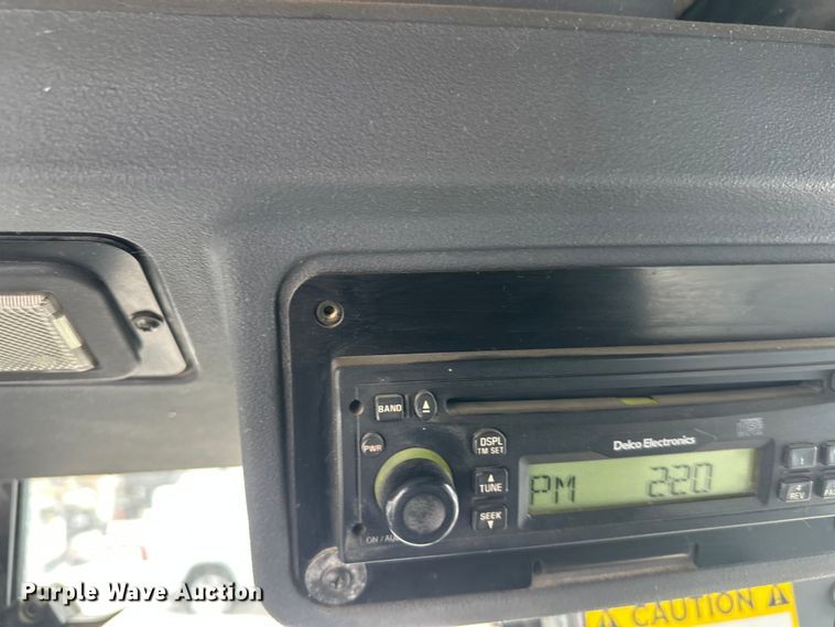 image for item DW4394 2007 John Deere 772D motor grader