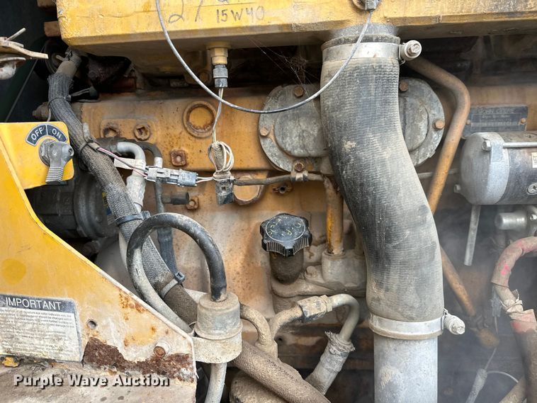 image for item DW4394 2007 John Deere 772D motor grader